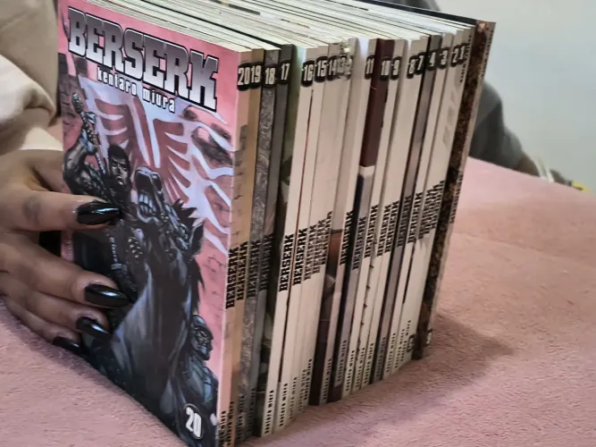 Mangá - Berserk (Meio Tanko) 1 - 20