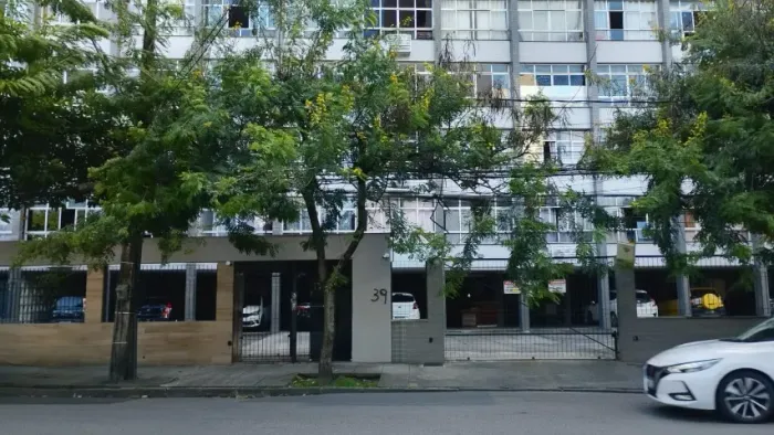 Alugo apartamento na Madalena