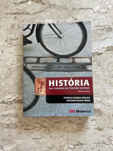 Livro História das cavernas ao terceiro milênio
