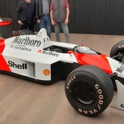 McLaren MP4 Ayrton Senna replicas( leia a descrição)