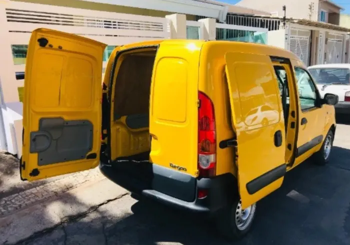 ALUGUEL DE FIORINO E KANGOO