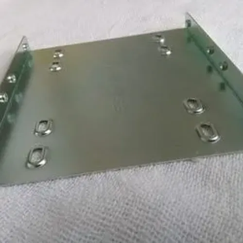 Suporte adaptador de SSD 2,5 para baia de HD 3,5.