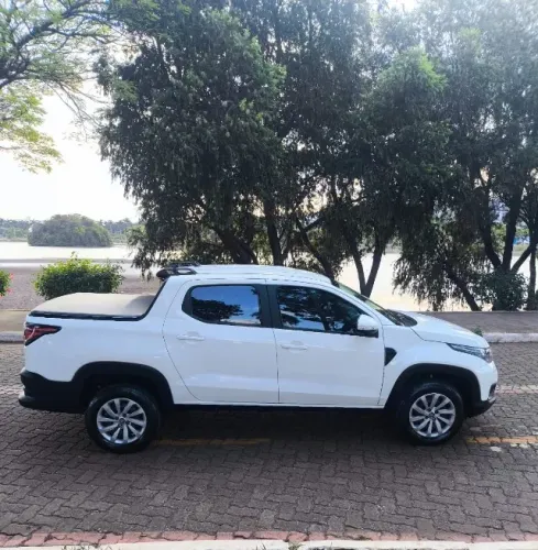Fiat Strada Freedom 1.3 Flex 8V CD 2025