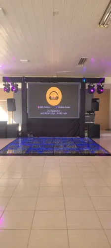 Som, iluminação e Dj 