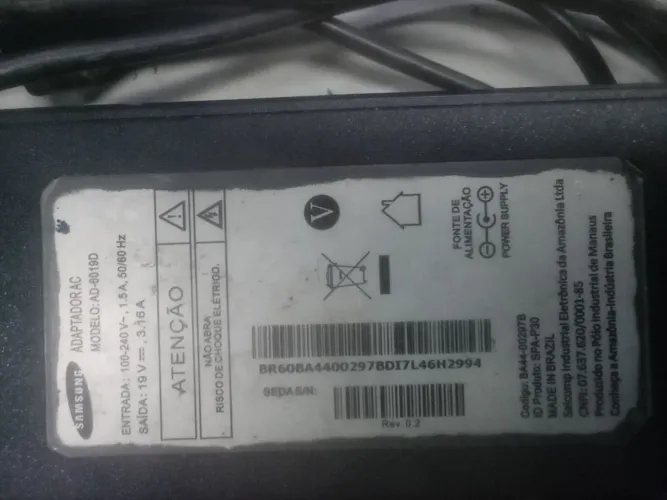 Fonte Carregador original Samsung p/ notebook 19V não é xing ling é da Zona Franca Manaus