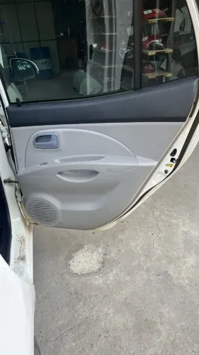 FORRAÇÃO DE PORTA TRASEIRA DIREITA KIA PICANTO 2010