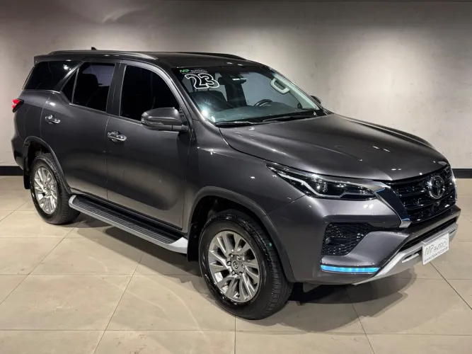 Toyota Hilux SW4 SRX 4X4 2.8 TDI 16V Dies. Aut. 2023