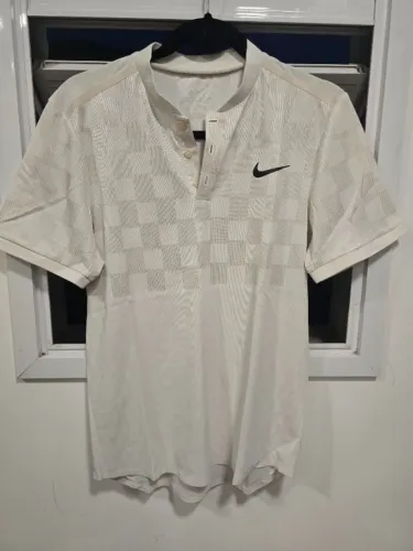 LOTE DE ROUPAS DE MARCA 33 PECAS USADAS