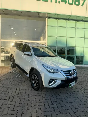 Toyota Hilux SW4 SRX Diamo. 4X4 2.8 TB DIE AUT 2020