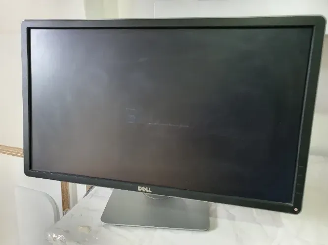 Monitor dell 24