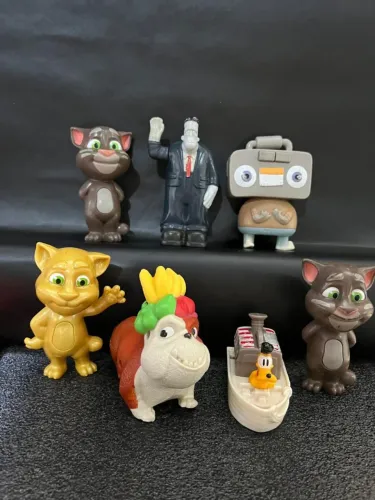 Brinquedos MC Donald's $15,00 cada 