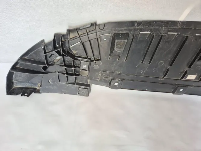 Defletor protetor dianteiro mercedes Gla 2020