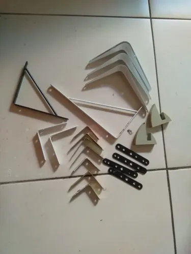Vendo umas mão  francesas, 2.50 cada uma