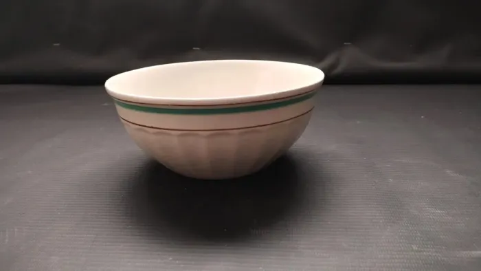 Tigela de porcelana