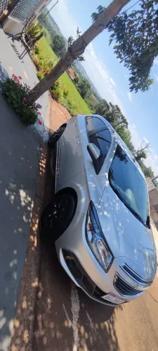 Chevrolet Onix Hatch LT 1.4 8V Flex Power Mec. 4P 2013