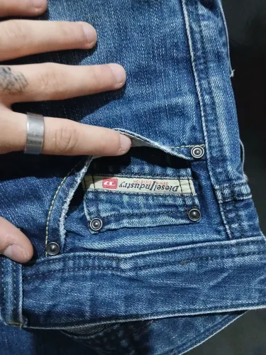 Calça jeans DIESEL original - NOVA