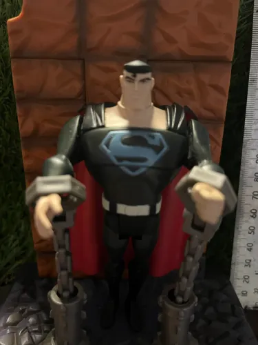 Superman da Liga da Justiça com Correntes Removíveis (Power Escape)