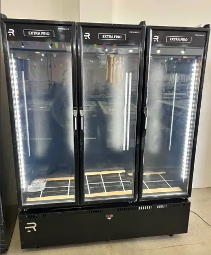 Expositor 3 portas interno preto extra frio -5 graus Novo