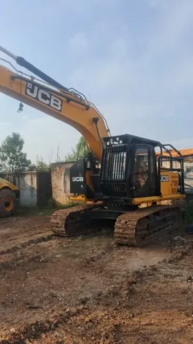 Abaixei para vender Escavadeira JCB 220F nova com apenas 1000 horas "Florestal"
