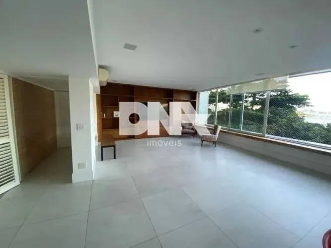 Apartamento : / Residencial / Botafogo