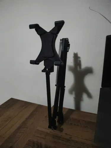 Suporte Articulado para Tablet ou monitor portátil 