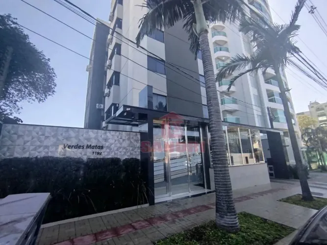 Apartamento com 3 dormitórios à venda por R$ 465.000,00 - Zona 07 - Maringá/PR