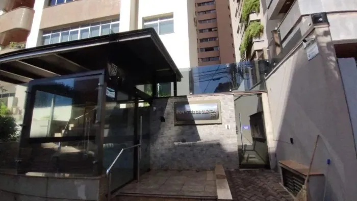 Apartamento para alugar em Londrina, Centro, com 5 quartos, com 266 m², Edifício Marques d