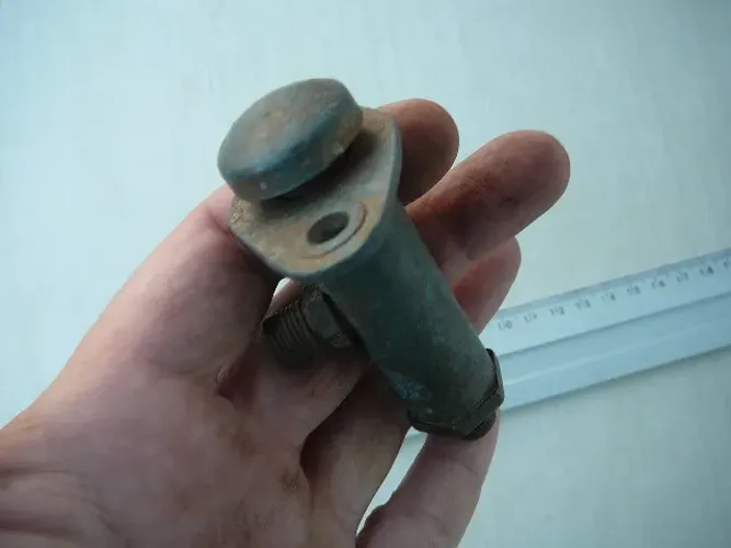 Válvula pneumática (pequeno) acionamento buzina a ar - pedal - original década de 70