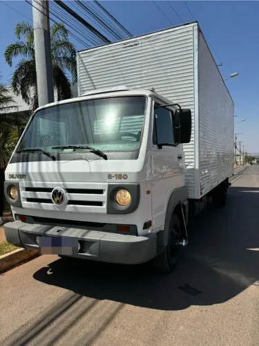 Vw 8150 bau Ano 2011