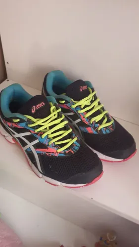 Tênis Asics feminino