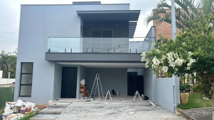 Linda Casa no Condomínio Via Reggio - Fino Acabamento