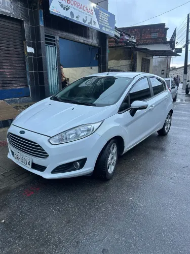 Ford Fiesta SE 1.6 16V Flex 5P 2015