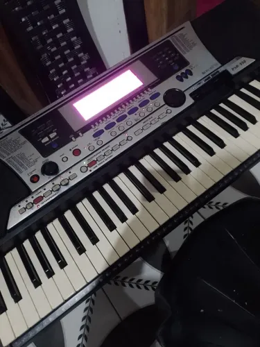 Vendo Teclado Yamaha Psr 550 
