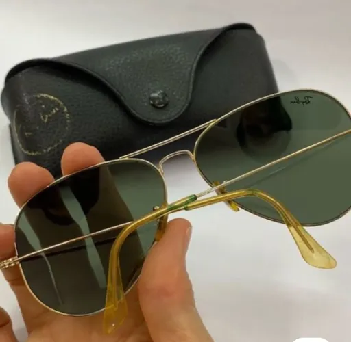 Vendo 02 óculos ray ban originais