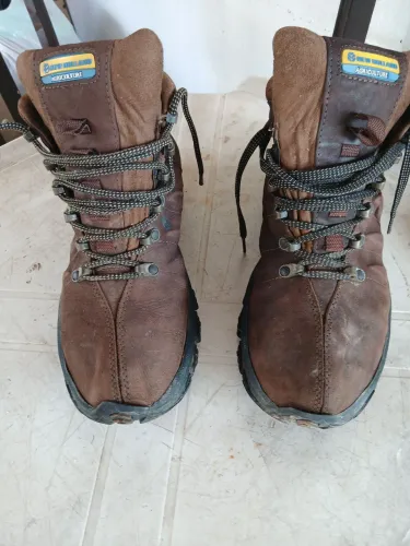 BOTA NEW HOLLAND N43