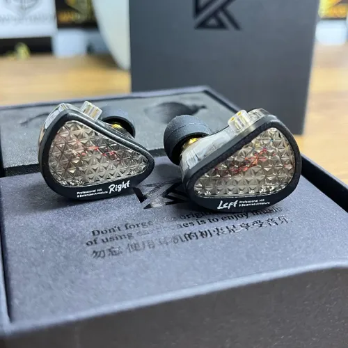 Fone In-ear KZ AS16 PRO 16 DRIVERS - Retorno de Palco KZ