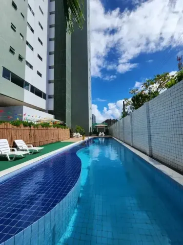 Imóvel para venda possui 70m² | 3 quartos| Suíte| Lazer| Andar Alto em Encruzilhada - Reci
