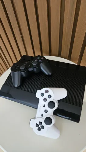 PlayStation 3 Super Slim Desbloqueado