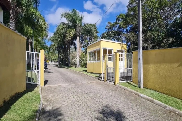 Terreno em Condomínio com 454,7m² à venda em Ratones, Florianópolis.