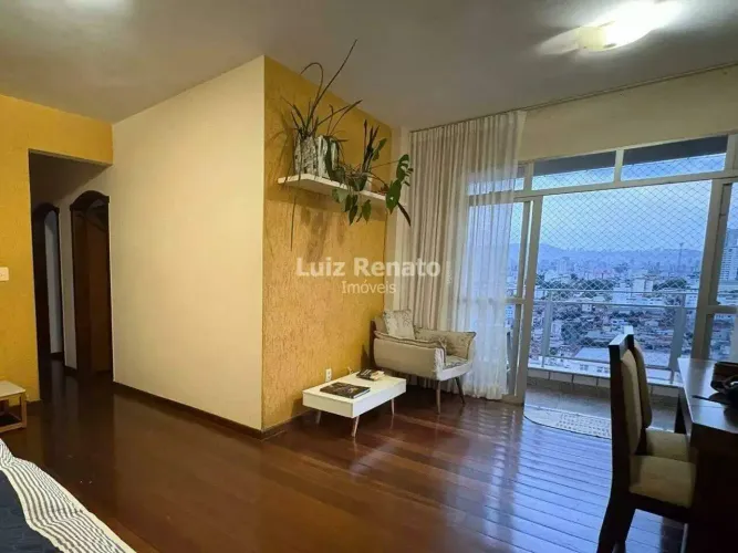 Apartamento à venda no bairro Sagrada Família