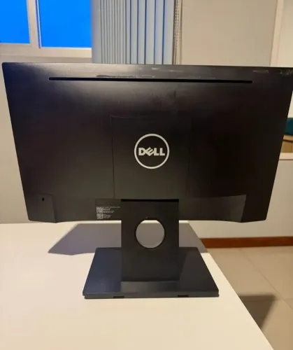Monitor Dell 19"