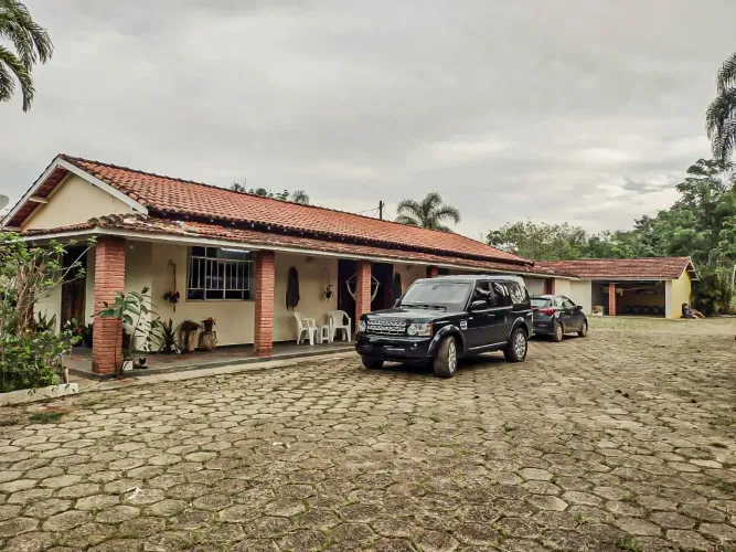 Fazenda/Sítio/Chácara para venda com 72600 metros quadrados com 4 quartos