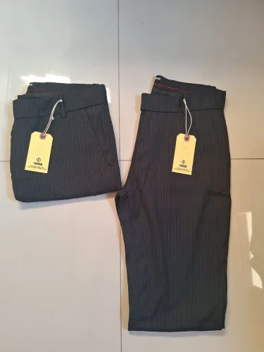 Calça social fórum