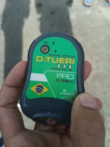 Detector de tensão 