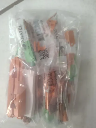 Kit com 300 Conectores para internet Rosemberg