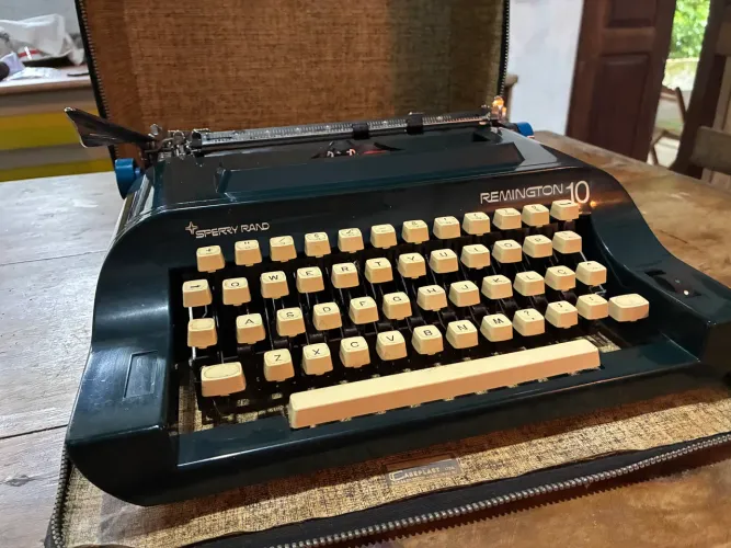 Remington 10 Sperry Rand Anos 70 ? Estojo Original ? Vintage