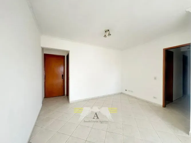 Oportunidade de Apartamento de 78m² para Locação, 3 dormitórios, 2 vagas de garagem, à 450