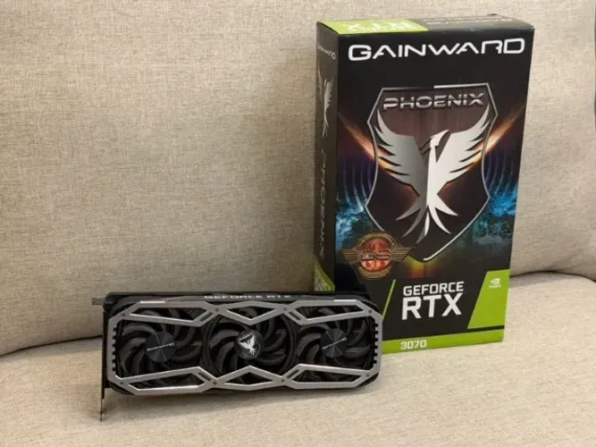 Gainward Phoenix 3070 3 FANS 8GB 256bit GDDR6 RGB ZERADA! Melhor que 4060 ti !