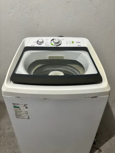 Máquina lavando,mas não centrifuga