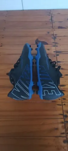 Chuteira Nike 